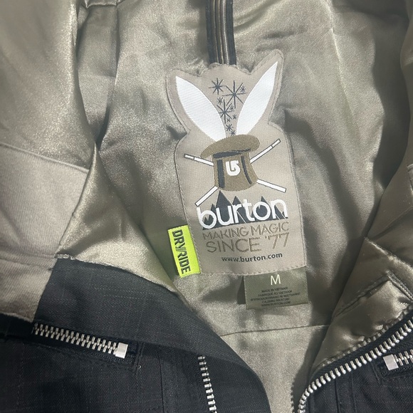 Burton snowboarding jacket - Picture 4 of 5